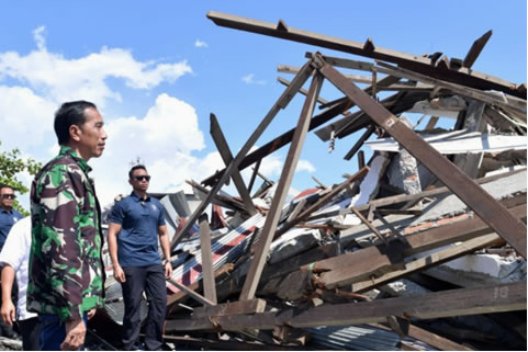 Palu Sulawesi Indonesia Tsunami 2018